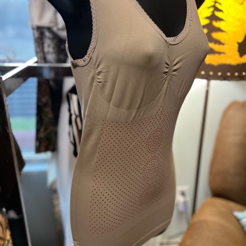 Women’s Shapewear Top & Bottom body shape